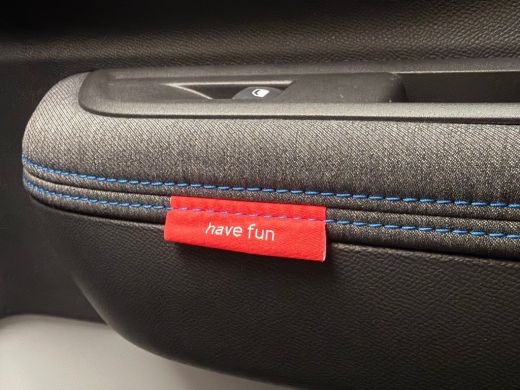 Citroën C3 1.2 Turbo 100pk Plus DAB | Parkeersensoren V+A | Airco | 8 jaar Garantie! | Nieuw! | Achterbank i... ActivLease financial lease