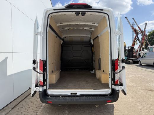 Ford E-Transit 68kWh 184PK L2H3 317km WLTP 97.3% (SOH) BEV Snelladen 360&deg; Camera Climate Control Cruise Control ... ActivLease financial lease