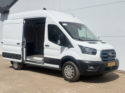 Ford E-Transit 68kWh 184PK L2H3 317km WLTP 97.3% (SOH) BEV Snelladen 360&deg; Camera Climate Control Cruise Control ... ActivLease financial lease