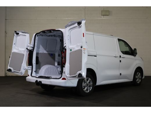 Ford E-Transit Custom 320 L1 H1 Limited 71 kWh 218pk 2x Schuifdeur Trekhaak ActivLease financial lease