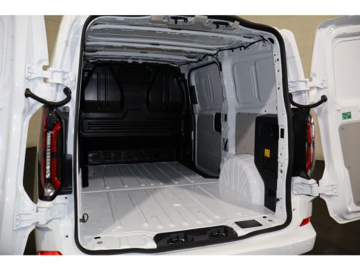 Ford E-Transit Custom 320 L1 H1 Limited 71 kWh 218pk 2x Schuifdeur Trekhaak ActivLease financial lease