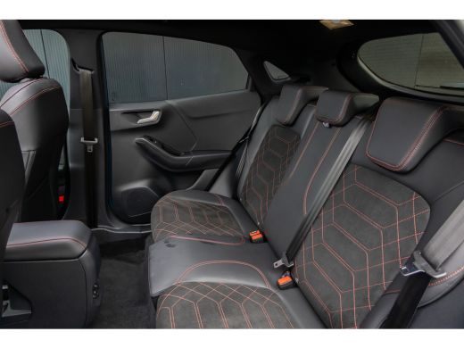 Ford Puma 1.0 EcoBoost Hybrid ST-Line X | PANORAMADAK | MATRIX LED | 19 INCH | ADAPTIVE CRUISE ActivLease financial lease