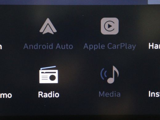 Hyundai Bayon | Virtual | Cruise control | Carplay | Park assist | DAB | Lane assist | Full LED | Camera ActivLease financial lease