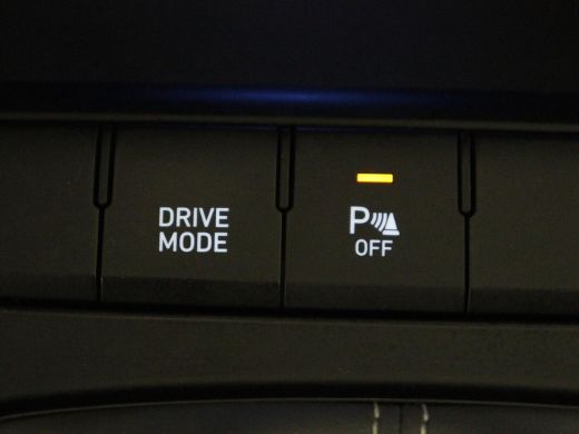 Hyundai Bayon | Virtual | Cruise control | Carplay | Park assist | DAB | Lane assist | Full LED | Camera ActivLease financial lease