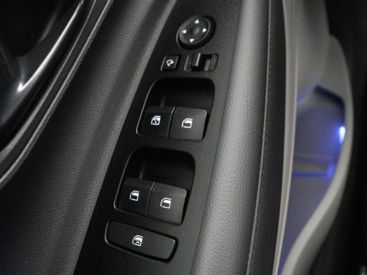 Hyundai Bayon | Virtual | Cruise control | Carplay | Park assist | DAB | Lane assist | Full LED | Camera ActivLease financial lease