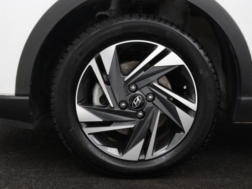 Hyundai Bayon | Virtual | Cruise control | Carplay | Park assist | DAB | Lane assist | Full LED | Camera ActivLease financial lease