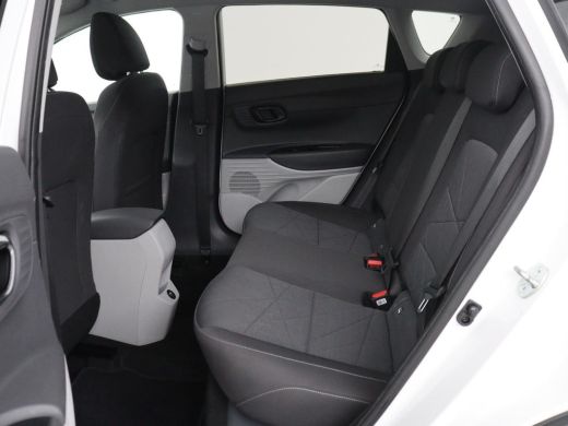 Hyundai Bayon | Virtual | Cruise control | Carplay | Park assist | DAB | Lane assist | Full LED | Camera ActivLease financial lease