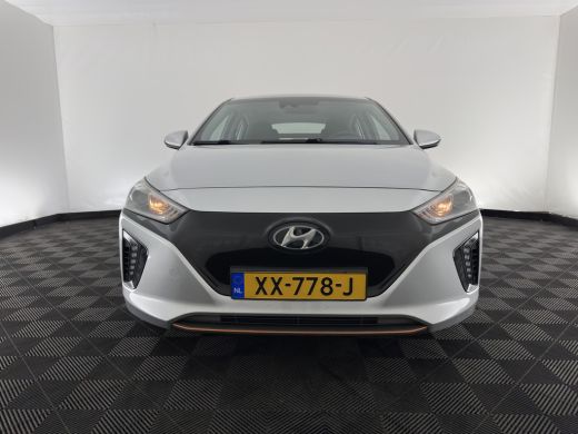 Hyundai IONIQ Comfort EV (INCL-BTW) Aut. *ADAPTIVE-CRUISE | DIGI-COCKPIT | SHIFTPADDLES | LANE-ASSIST | CCS-FAS... ActivLease financial lease