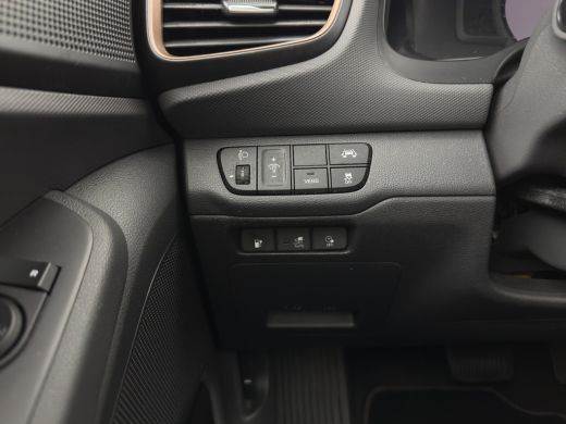 Hyundai IONIQ Comfort EV (INCL-BTW) Aut. *ADAPTIVE-CRUISE | DIGI-COCKPIT | SHIFTPADDLES | LANE-ASSIST | CCS-FAS... ActivLease financial lease