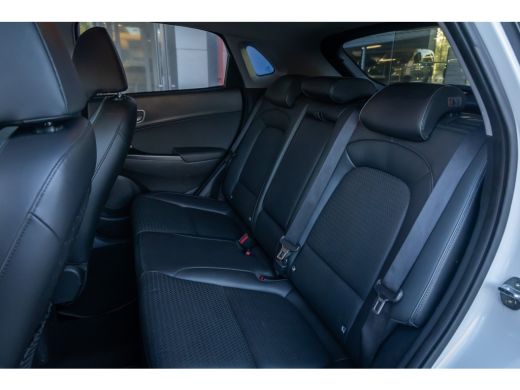 Hyundai Kona EV Comfort 64 kWh | Head-Up | Apple Carplay/Android Auto | Leder | Adaptive Cruise Control | Acht... ActivLease financial lease