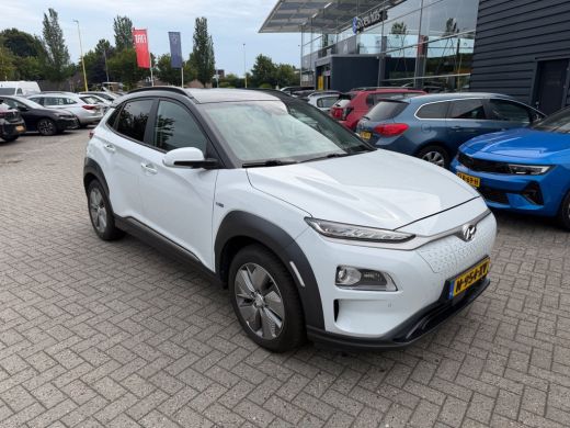 Hyundai Kona EV Comfort 64 kWh | Head-Up | Apple Carplay/Android Auto | Leder | Adaptive Cruise Control | Acht... ActivLease financial lease
