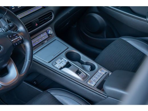 Hyundai Kona EV Comfort 64 kWh | Head-Up | Apple Carplay/Android Auto | Leder | Adaptive Cruise Control | Acht... ActivLease financial lease