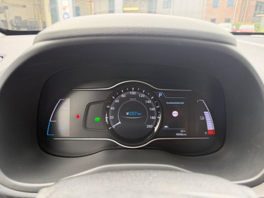 Hyundai Kona EV Comfort 64 kWh | Head-Up | Apple Carplay/Android Auto | Leder | Adaptive Cruise Control | Acht... ActivLease financial lease