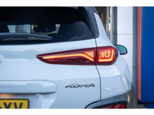 Hyundai Kona EV Comfort 64 kWh | Head-Up | Apple Carplay/Android Auto | Leder | Adaptive Cruise Control | Acht... ActivLease financial lease