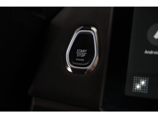 Lynk & Co 01 1.5 Panoramadak, Adaptieve Cruise Control, Airco, Apple Carplay ActivLease financial lease