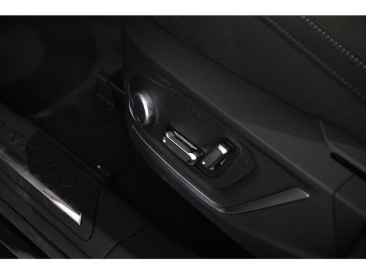 Lynk & Co 01 1.5 Panoramadak, Adaptieve Cruise Control, Airco, Apple Carplay ActivLease financial lease