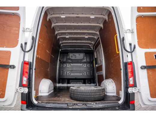 MAN TGE 2.0 TDI | L3H3 | 140 PK | 3-Zits | Trekhaak 3.0T | 1e Eigenaar | Camera | Carplay | Cruise | Airc... ActivLease financial lease
