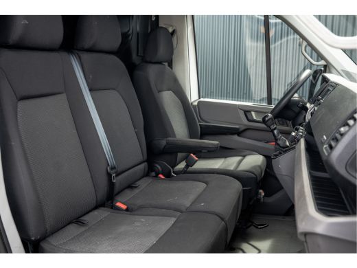 MAN TGE 2.0 TDI | L3H3 | 140 PK | 3-Zits | Trekhaak 3.0T | 1e Eigenaar | Camera | Carplay | Cruise | Airc... ActivLease financial lease