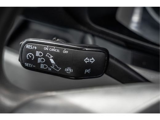 MAN TGE 2.0 TDI | L3H3 | 140 PK | 3-Zits | Trekhaak 3.0T | 1e Eigenaar | Camera | Carplay | Cruise | Airc... ActivLease financial lease