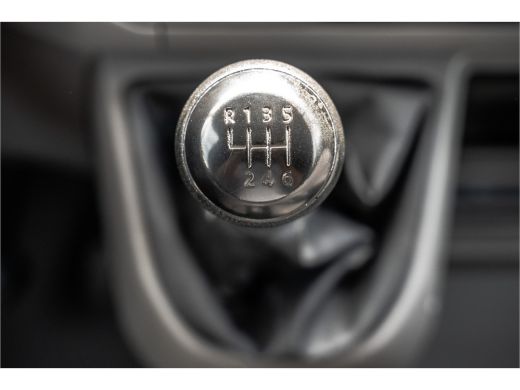 MAN TGE 2.0 TDI | L3H3 | 140 PK | 3-Zits | Trekhaak 3.0T | 1e Eigenaar | Camera | Carplay | Cruise | Airc... ActivLease financial lease