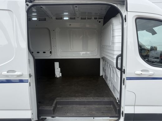 Maxus eDeliver9 72kWh 204PK Elektrisch 72kWh 280km WLTP L3H2 ACC Stoelverwarming Snelladen LED Carplay Parkeersen... ActivLease financial lease