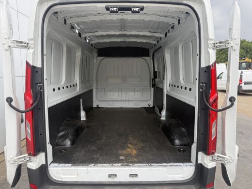Maxus eDeliver9 72kWh 204PK Elektrisch 72kWh 280km WLTP L3H2 ACC Stoelverwarming Snelladen LED Carplay Parkeersen... ActivLease financial lease