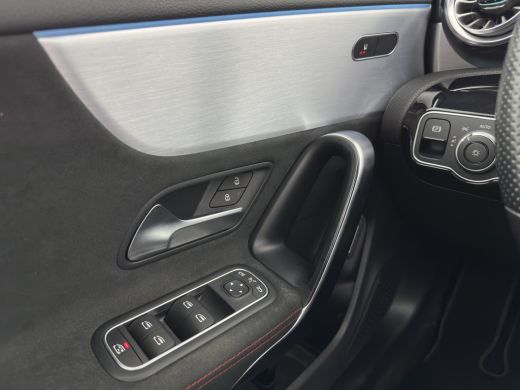 Mercedes-Benz CLA Shooting Brake 250 e Business Solution AMG Limited (Plug-in) (INCL.BTW) Aut. *PANO | LEATHER-MICR... ActivLease financial lease