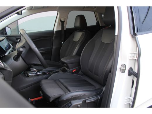 Opel Grandland 1.2 Turbo GS 130 PK | AGR | Winterpakket | Climate & Cruise C. | 18" LMV | CarPlay | AGR | Winter... ActivLease financial lease