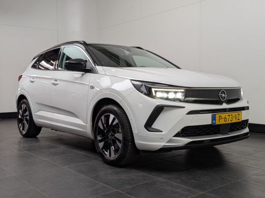 Opel Grandland 1.6 Turbo Plug-In Hybrid Ultimate | Achteruitrijcamera | Alcantara bekleding | Cruise control ada... ActivLease financial lease
