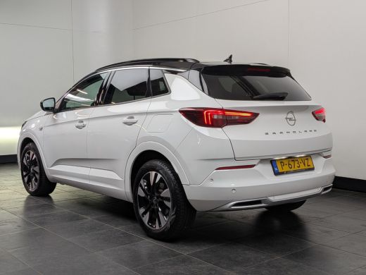 Opel Grandland 1.6 Turbo Plug-In Hybrid Ultimate | Achteruitrijcamera | Alcantara bekleding | Cruise control ada... ActivLease financial lease