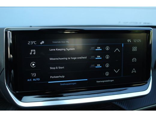Peugeot 2008 1.2 Hybrid 145 PK Style | Climate & Cruise C. | CarPlay | Park Assist | Navigatie | LED | DAB + |... ActivLease financial lease