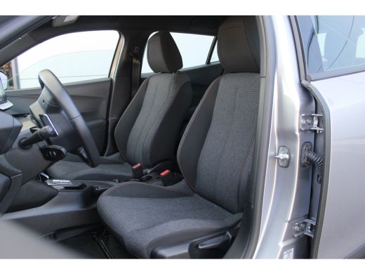 Peugeot 2008 1.2 Hybrid 145 PK Style | Climate & Cruise C. | CarPlay | Park Assist | Navigatie | LED | DAB + |... ActivLease financial lease