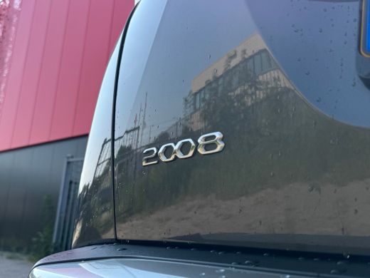 Peugeot 2008 1.2 PureTech Active Pack ActivLease financial lease