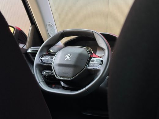 Peugeot 2008 1.2 PureTech Active Pack ActivLease financial lease