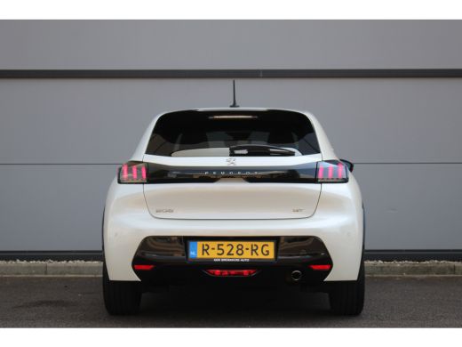 Peugeot 208 1.2 GT Aut. | Camera | Half Leder | CarPlay | Climate & cruise C. | LED | 17" | Camera | Half Led... ActivLease financial lease