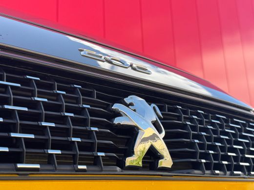 Peugeot 208 1.2 PureTech GT ActivLease financial lease