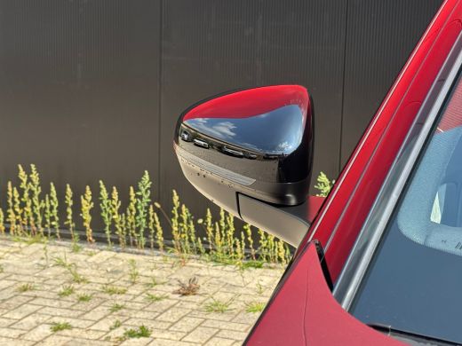 Peugeot 5008 1.6 GT Pack Business 7P | Focal | Panoramadak | Stoelverwarming | Elektrische kofferbak | Navigatie ActivLease financial lease