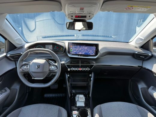 Peugeot e-208 Business, (2025-H0) Achteruitrijcamera | Cruise control | Keyless | Standkachel | Apple carplay &... ActivLease financial lease