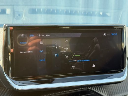 Peugeot e-208 Business, (2025-H0) Achteruitrijcamera | Cruise control | Keyless | Standkachel | Apple carplay &... ActivLease financial lease
