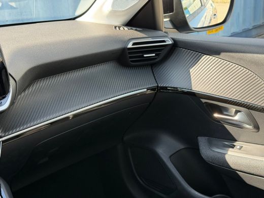 Peugeot e-208 Business, (2025-H0) Achteruitrijcamera | Cruise control | Keyless | Standkachel | Apple carplay &... ActivLease financial lease