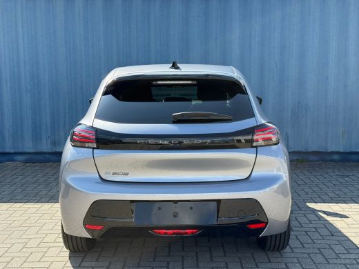 Peugeot e-208 Business, (2025-H0) Achteruitrijcamera | Cruise control | Keyless | Standkachel | Apple carplay &... ActivLease financial lease