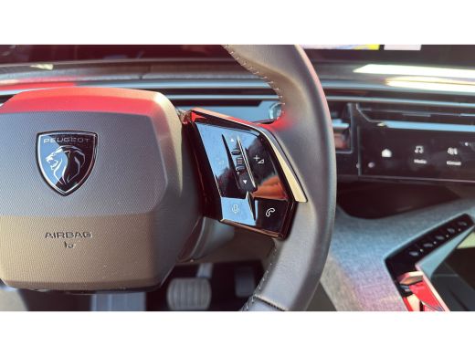 Peugeot e-3008 Allure | Advanced Active Safety Brake met camera en radar (Pack Safety Plus) | Climate Control | ... ActivLease financial lease
