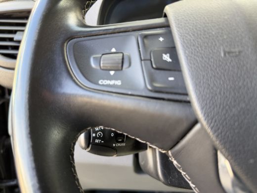 Peugeot e-Expert Standard Premium 75 kWh Cruise Control/achteruitrijcamera ActivLease financial lease