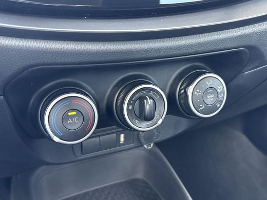 Toyota Aygo 1.0 VVT-i S-CVT **AUTOMAAT/ ADAPTIEF CRUISE CONTROL/ APPLE CARPLAY** ActivLease financial lease