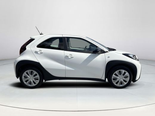 Toyota Aygo 1.0 VVT-i S-CVT **AUTOMAAT/ ADAPTIEF CRUISE CONTROL/ APPLE CARPLAY** ActivLease financial lease