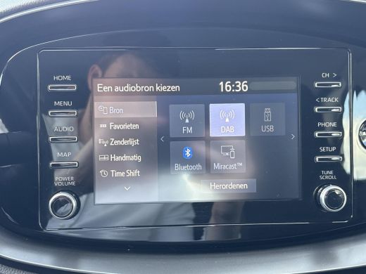 Toyota Aygo 1.0 VVT-i S-CVT Play **AUTOMAAT/ ADAPTIEF CRUISE CONTROL/ PARKEERCAMERA** ActivLease financial lease