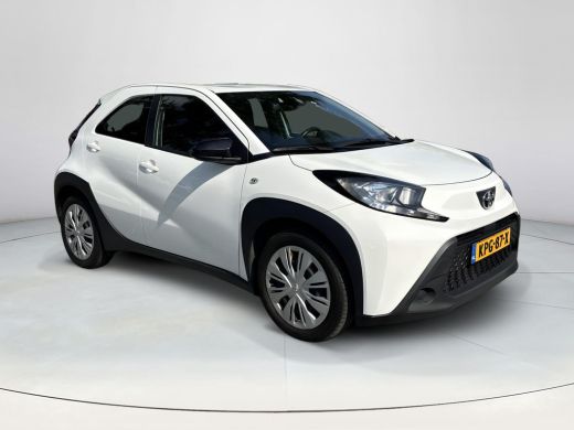 Toyota Aygo 1.0 VVT-i S-CVT Play **AUTOMAAT/ ADAPTIEF CRUISE CONTROL/ PARKEERCAMERA** ActivLease financial lease