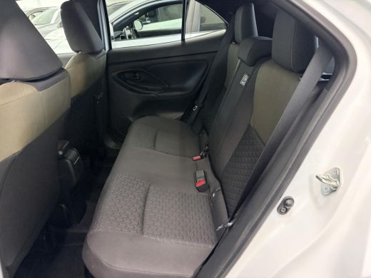 Toyota Yaris Cross 1.5 Hybrid Explore ActivLease financial lease