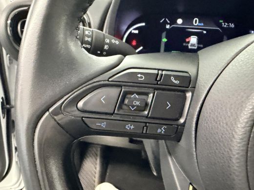 Toyota Yaris Cross 1.5 Hybrid Explore ActivLease financial lease