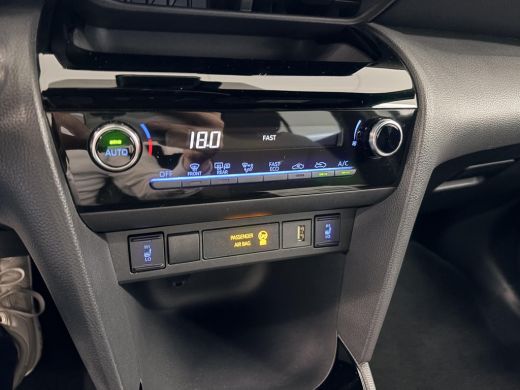 Toyota Yaris Cross 1.5 Hybrid Explore ActivLease financial lease